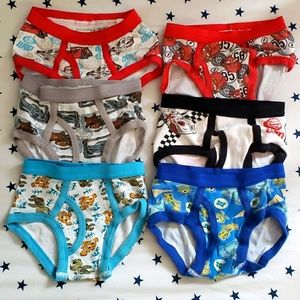 2T/3T Pixar brand boys briefs - 6 pairs